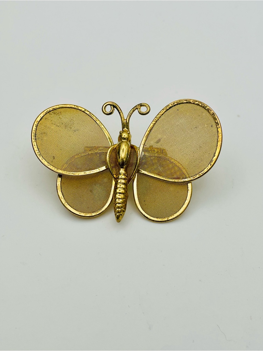 Vintage Gold Tone Butterfly Brooch w/ Layered Mesh Wing. Articulating.